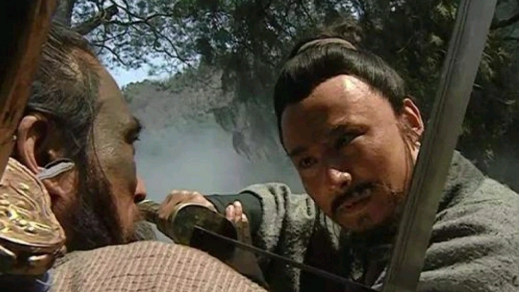 两版林冲大战杨志此战百年难见好汉过招真精彩到底是谁占上风