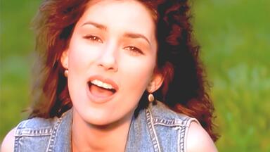 4K修复 <em class="keyword">仙妮亚</em>·<em class="keyword">唐恩</em>《我钟意的男人》Any Man Of Mine | Shania Twain