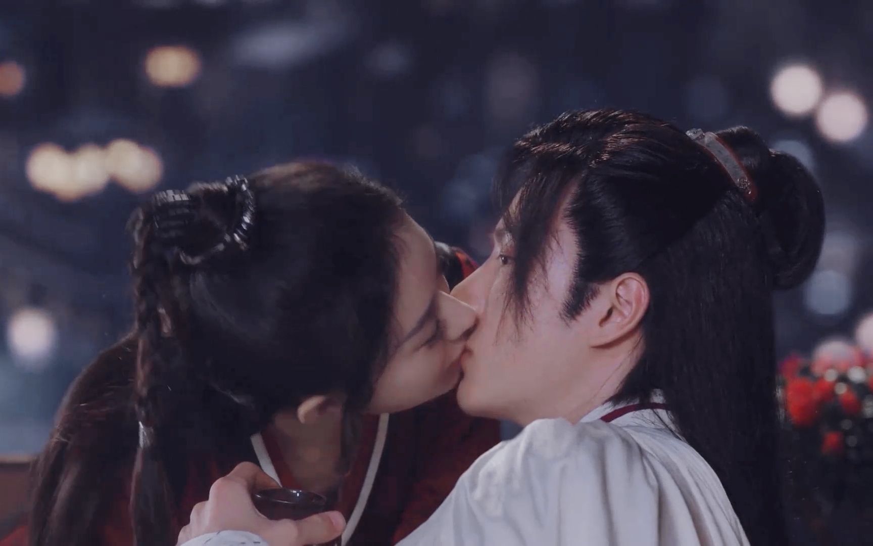 『允翡』周翡主动吻谢允_哔哩哔哩 (゜-゜)つロ 干杯~-bilibili