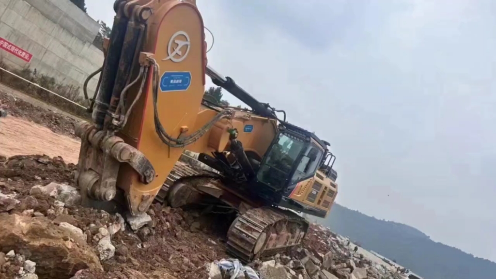 22年三一870钩机