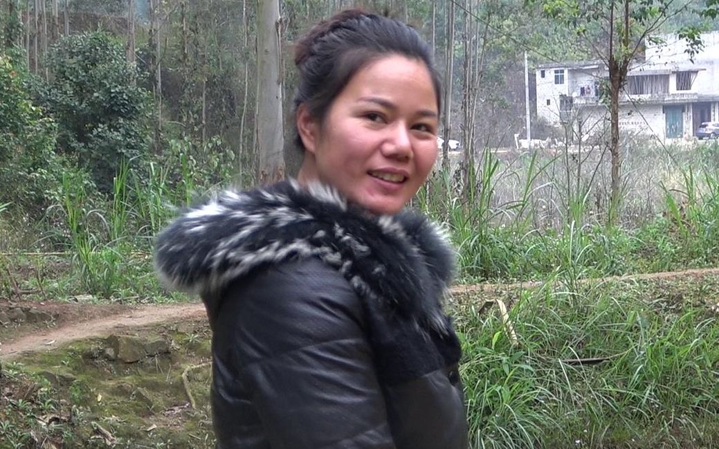 壮乡妹屯里办庙会,男女老少齐出动好热闹,这仪式和你们一样吗?