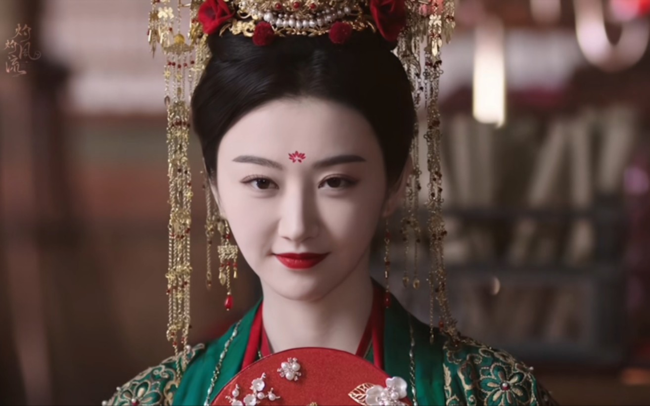 灼灼风流 #景甜新剧大婚造型 别眨眼,看完你会秒沦陷的~ #景甜