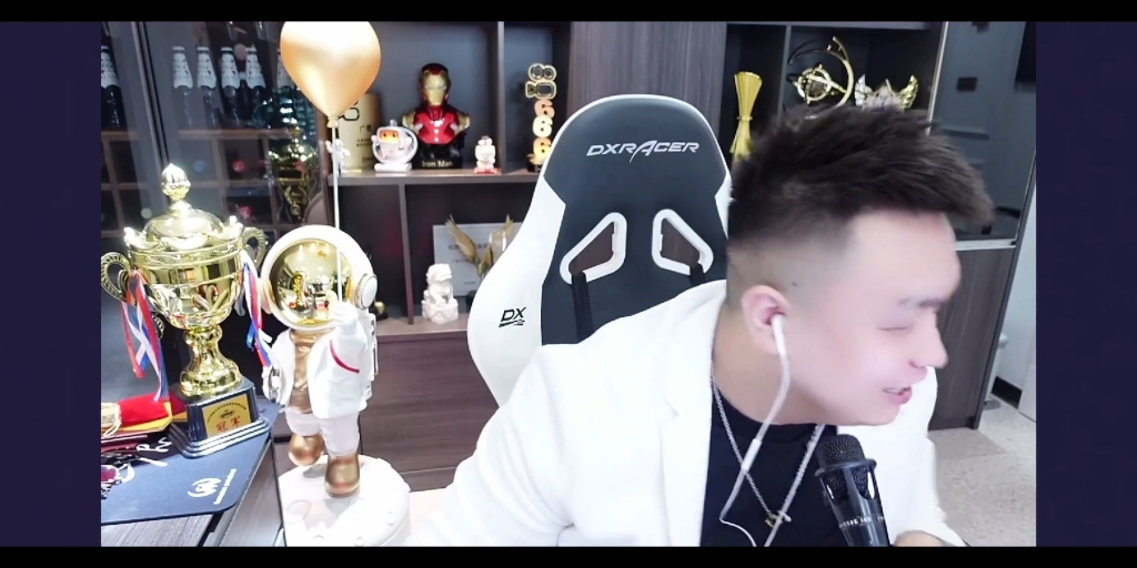 cf广君再次喊出菜就多练输不起别玩