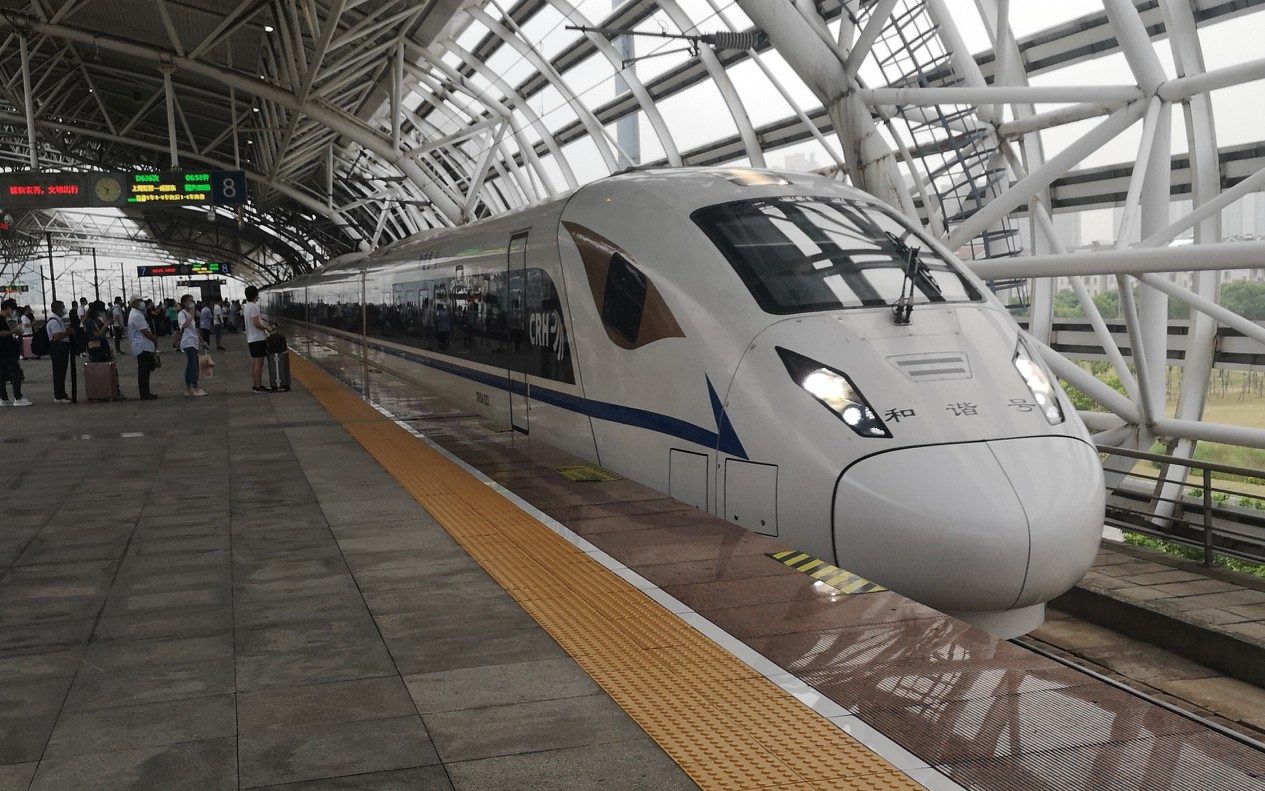 【中国铁路】crh3a进昆山南站