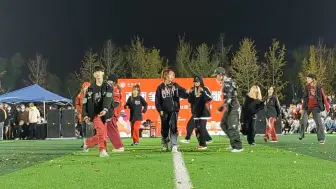 Download Video: 《HOT》seventeen by 成都大学RV crew