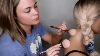 【Chels】课堂上抓你背的女孩
