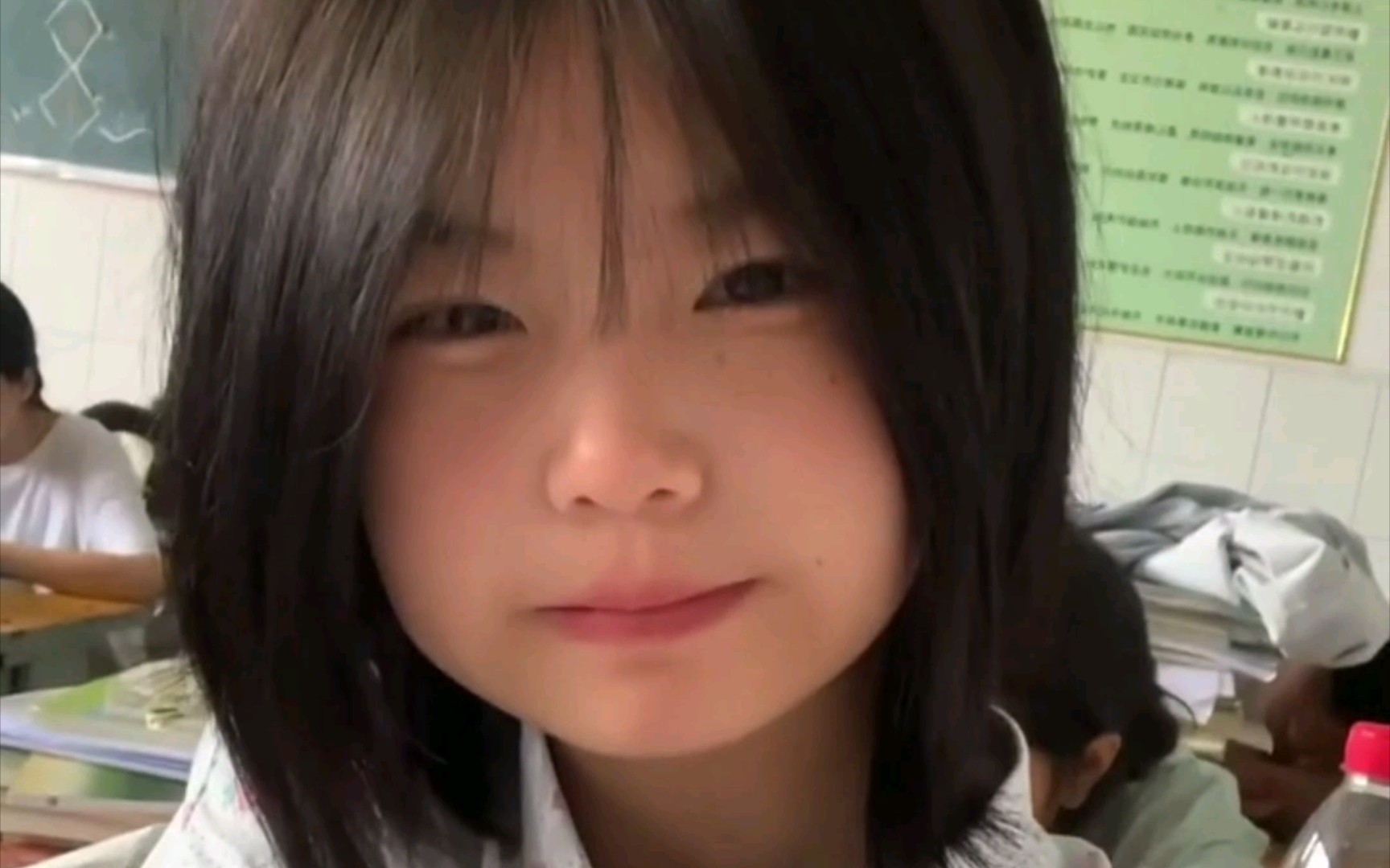 佳佳今天也好困!