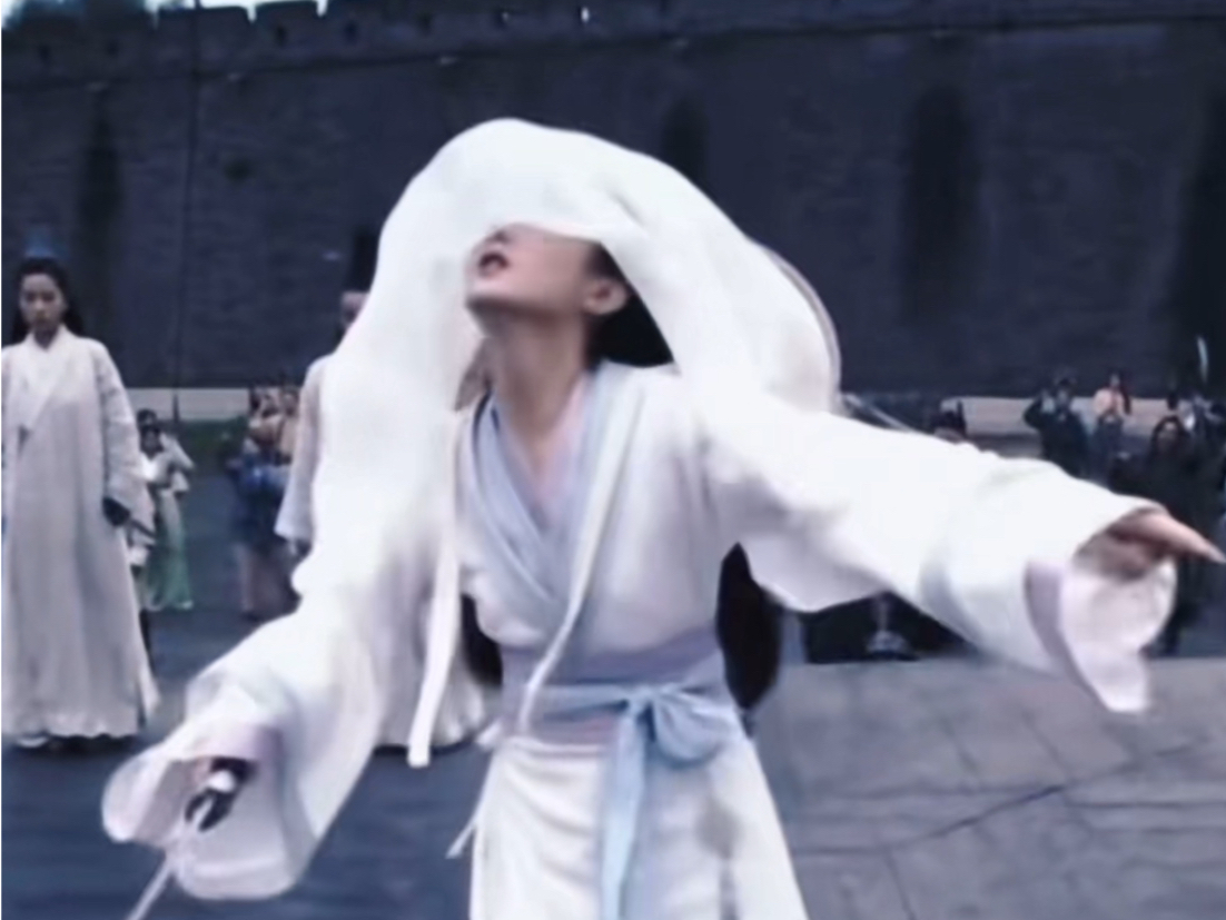 原来戴面纱真的看不清