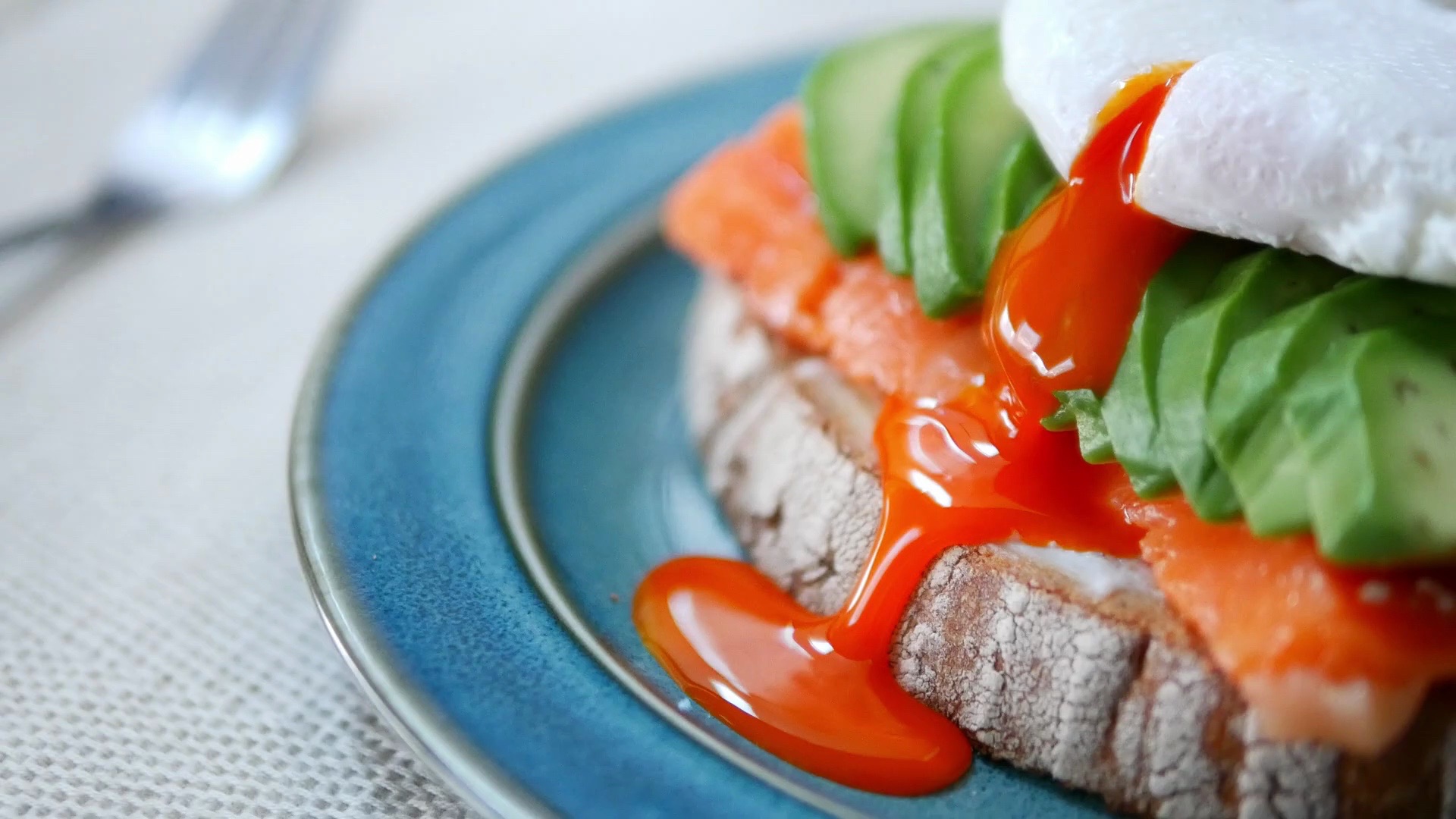 开饭啦〕早餐吃三明治和幸福的独处时间