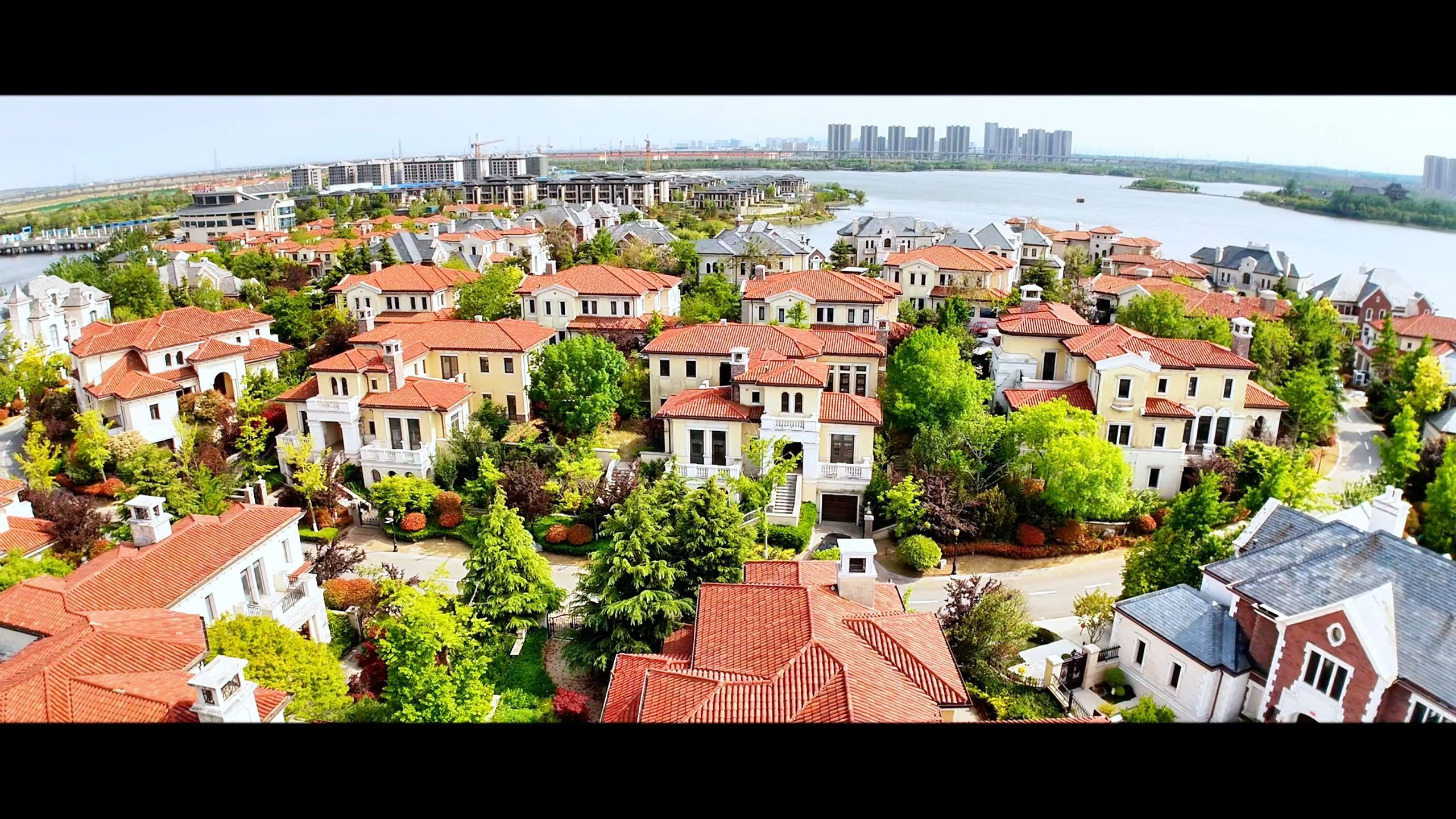 这种岛上的独栋别墅产证517平带624平花园 #身边的风景无处不在 #风景