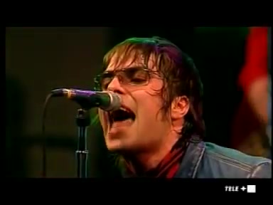 [图]Oasis 翻唱披头士 I am the Walrus 柏林演唱会2002