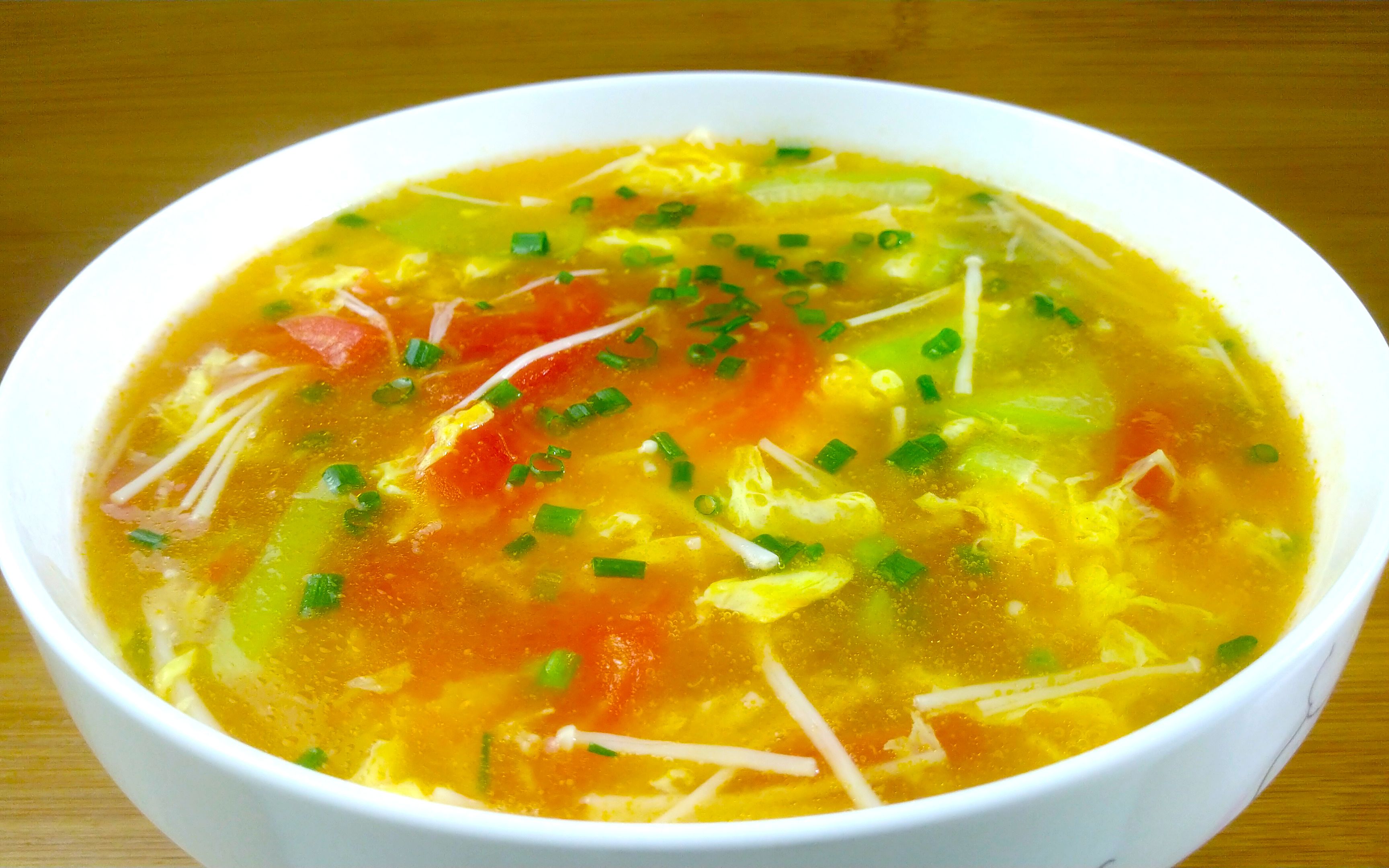 丝瓜番茄鸡蛋汤好喝的做法汤鲜味美大人小孩都爱喝