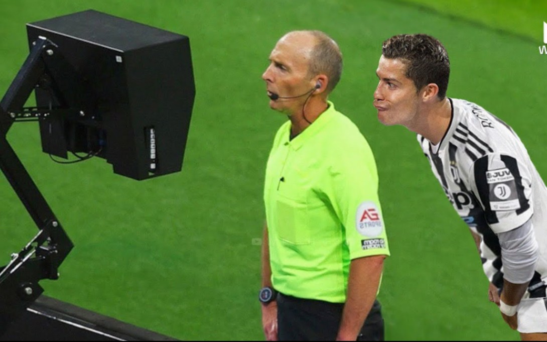 憋笑挑战�的人扛不住十秒,盘点那些倒霉歪果仁的爆笑瞬间(3)