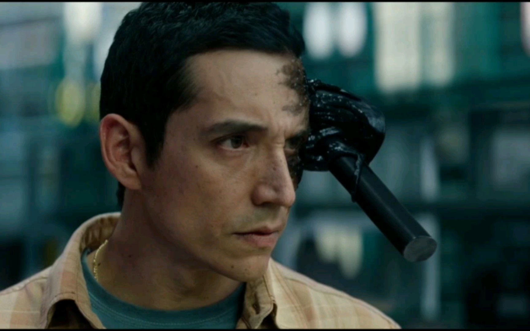 美国工厂惊现机器人刀枪不入_哔哩哔哩_bilibili