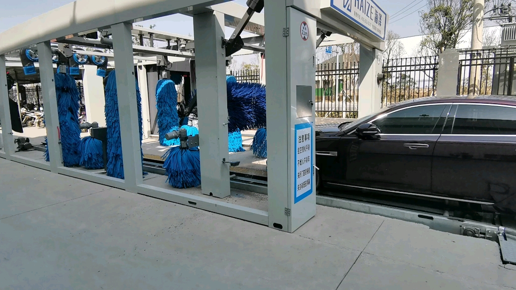 海泽5926洗车机】【快速清洗一台车只需要90秒】【海泽隧道式洗车机】
