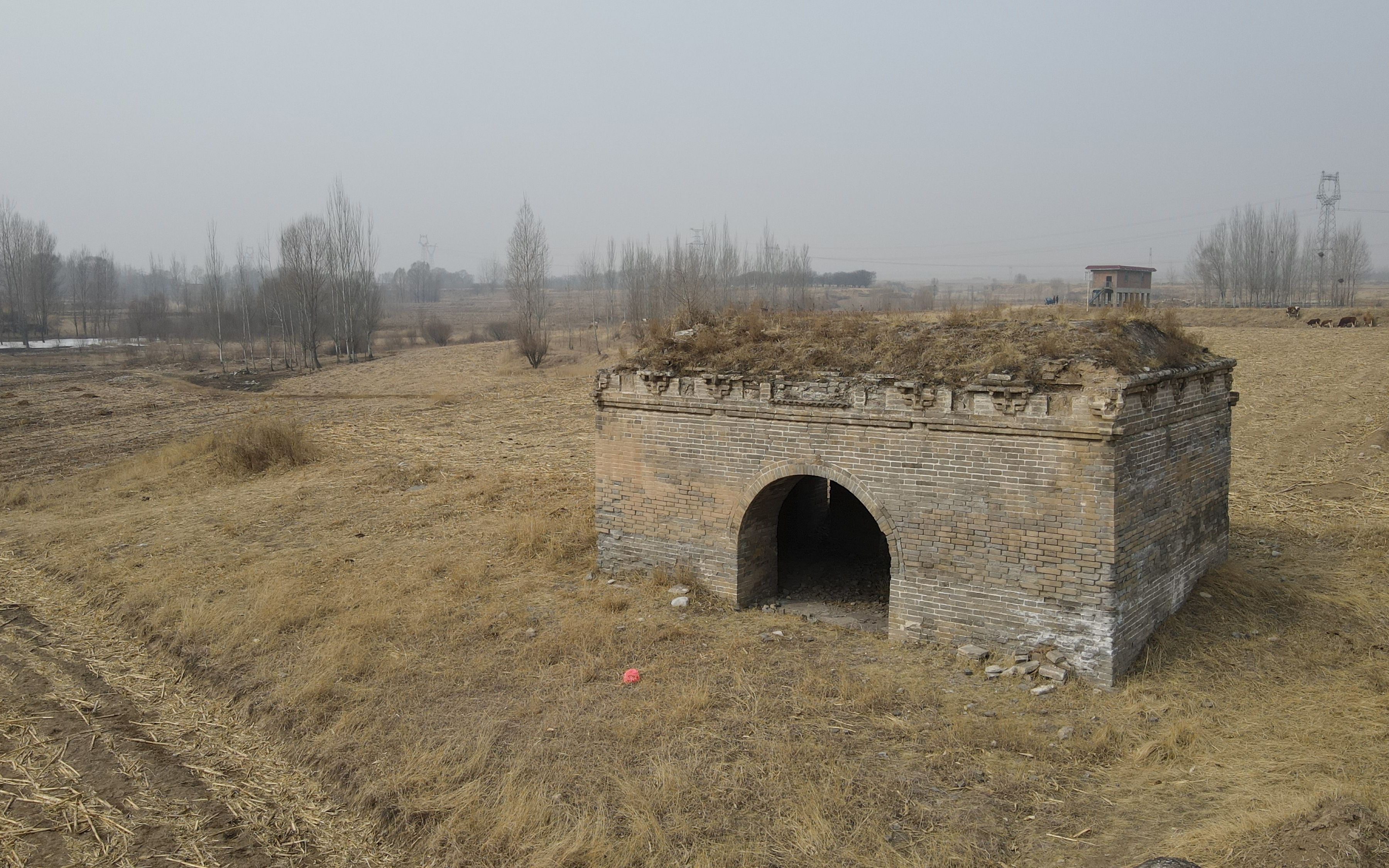 实拍山西明末第一名臣孙传庭墓300多年后却被自己后人挖毁