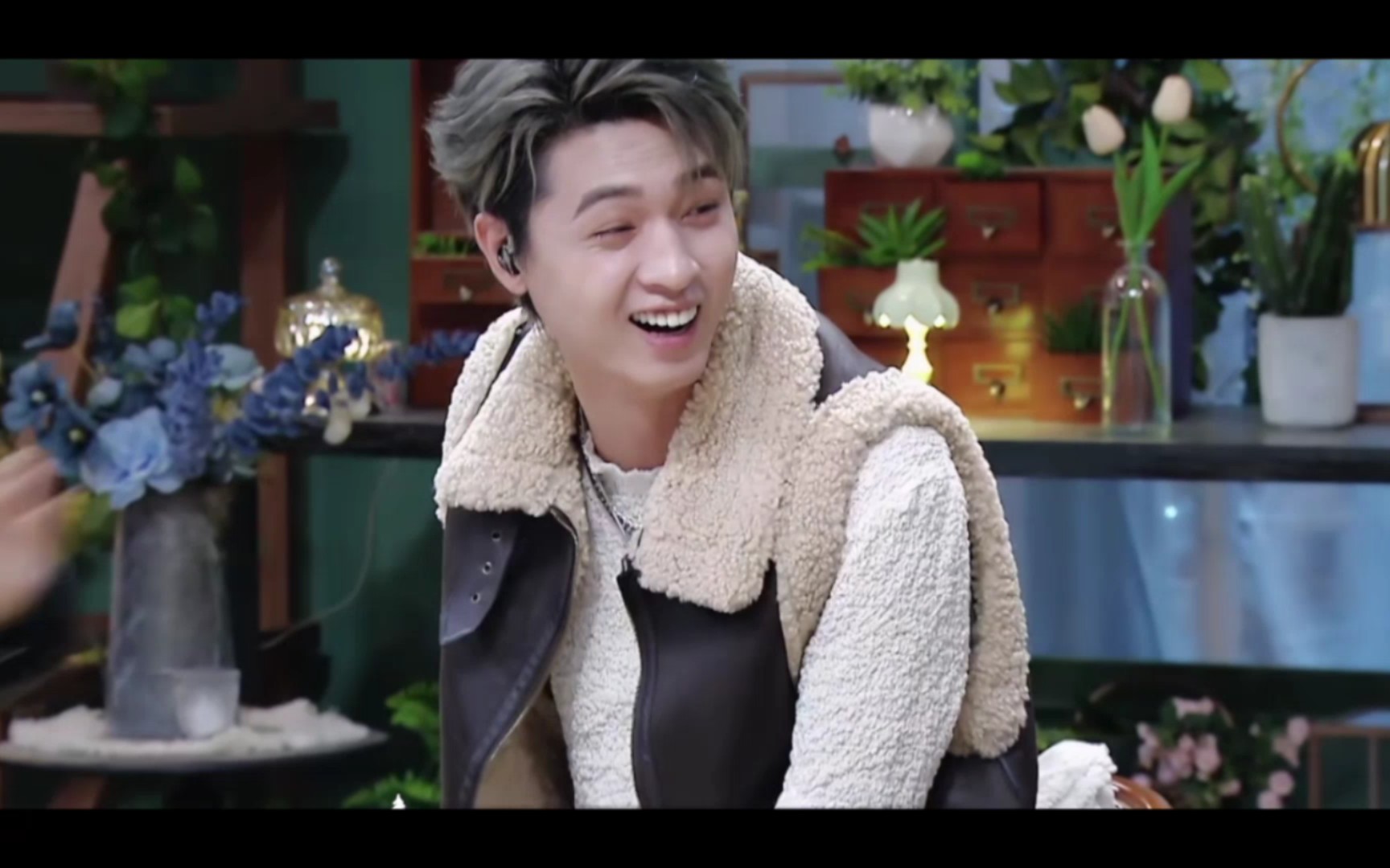 秦霄贤综艺:被恋综逼疯的老秦