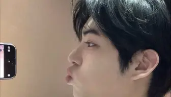【KickFlip】成员近期IG及官咖图片更新合集｜你们真的更的很有生活气息啊哈哈哈哈