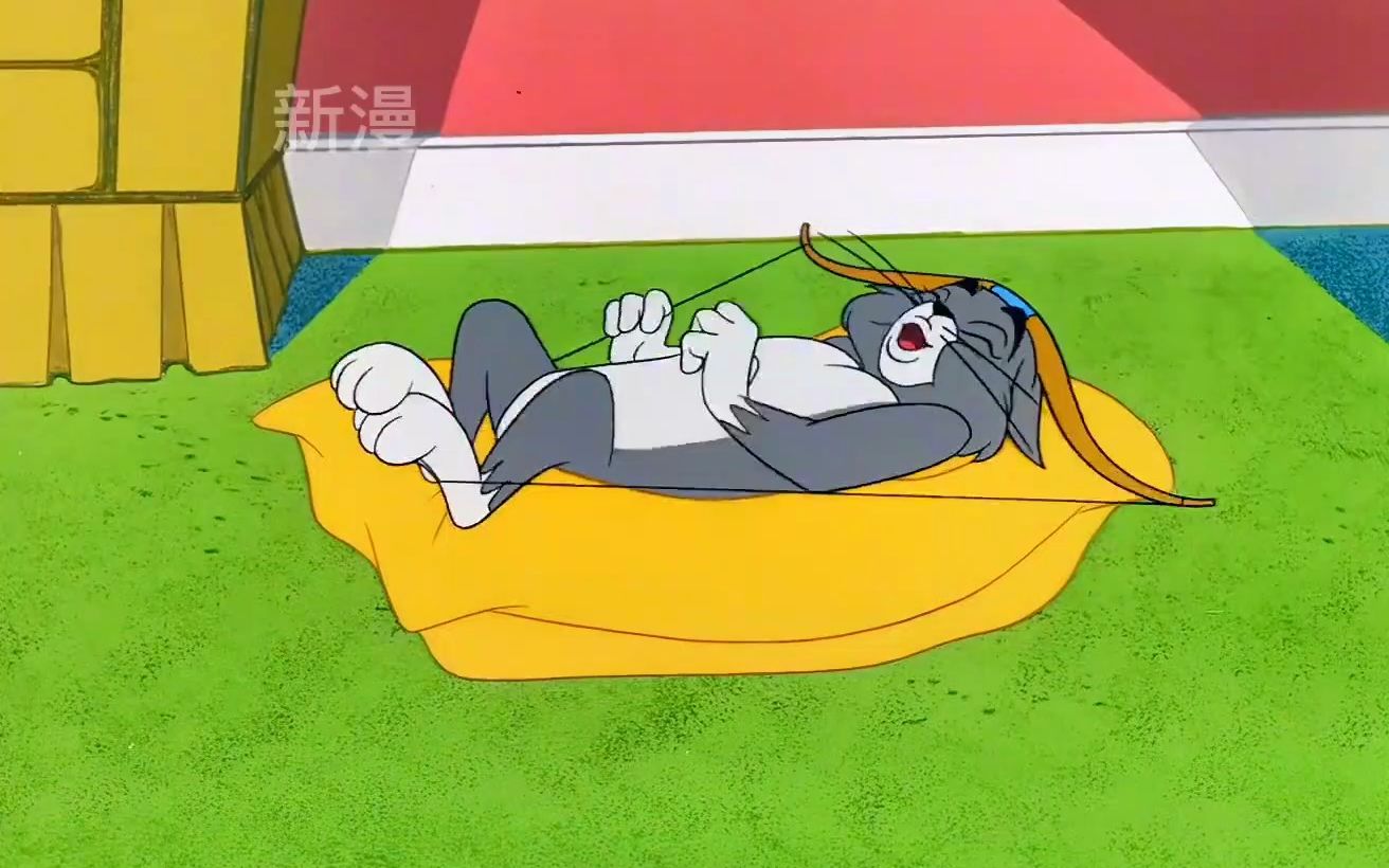 趁汤姆睡觉,杰瑞联合小伙伴疯狂整蛊汤姆 猫和老鼠 二次元