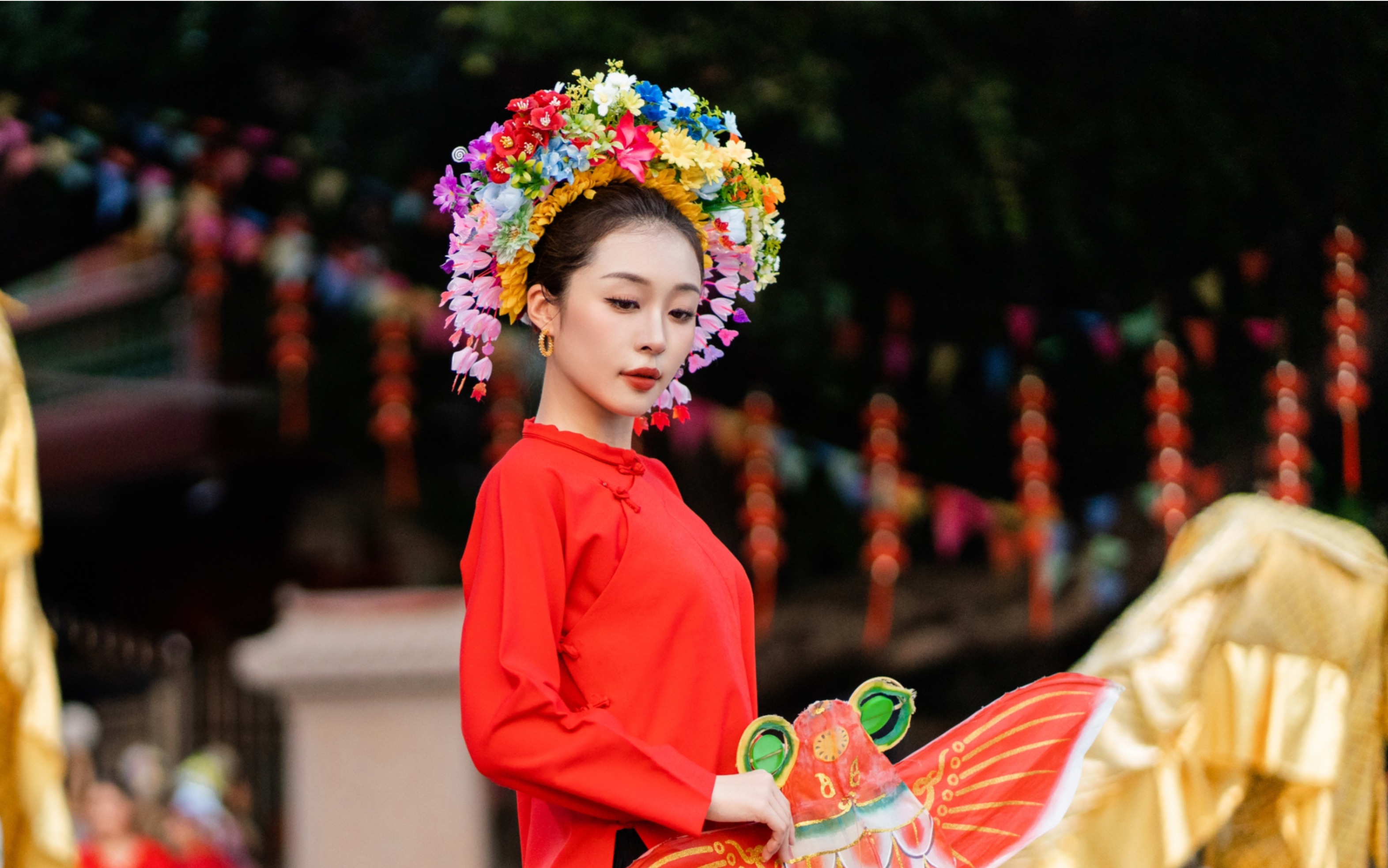 汉族|蟳埔女性簪花围:海风千里,花开满髻——传承民族文化,促进女性再就业经济哔哩哔哩bilibili