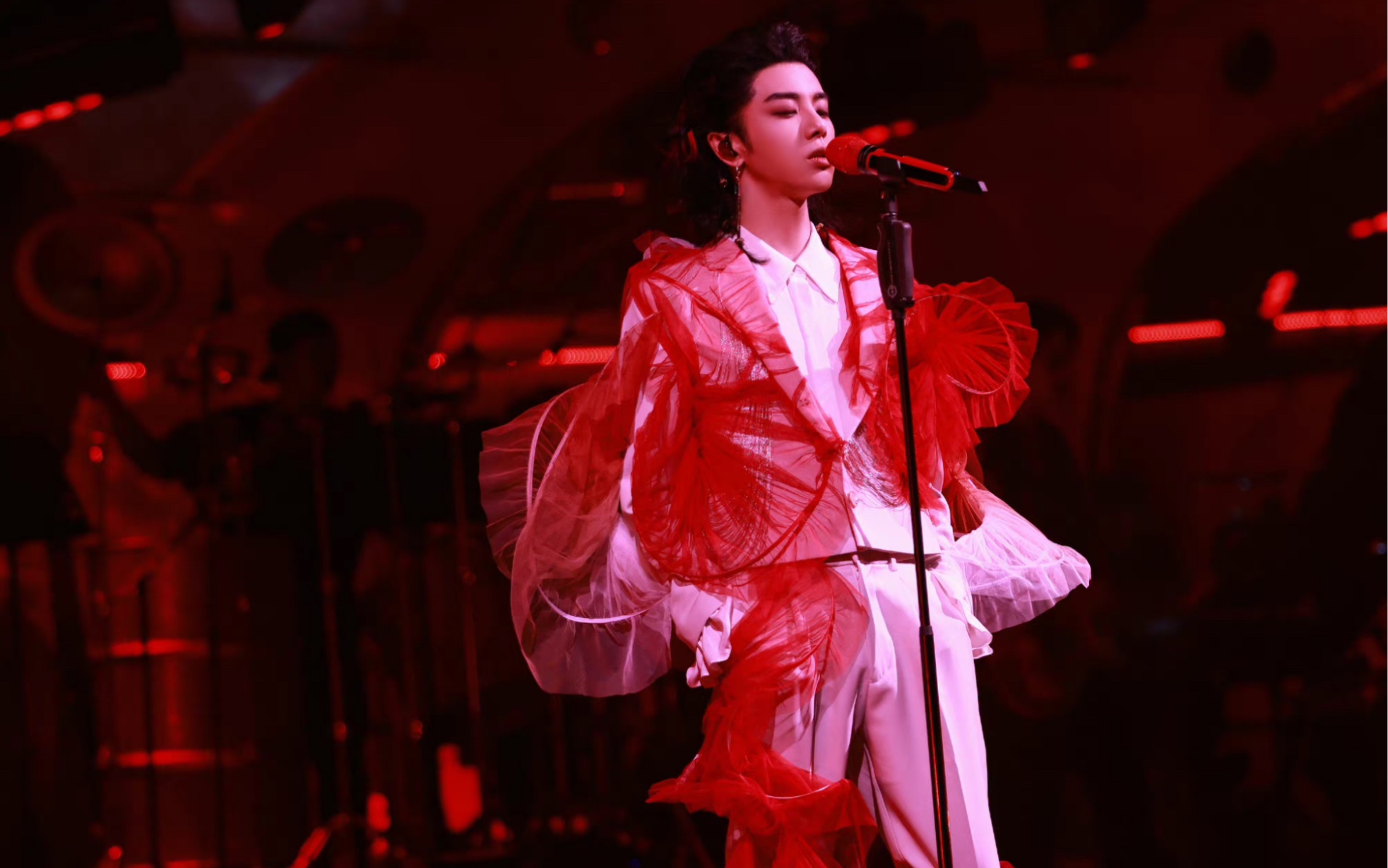 2021华晨宇火星演唱会125小镇里的花