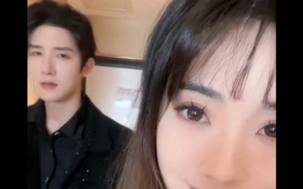 白昕怡朱一未0224弹幕 电脑录播-叫宝宝?cp粉来听,我没听错吧