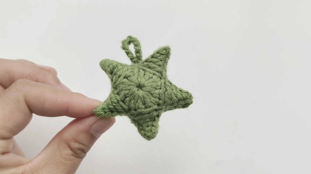 钩针编织五角星挂饰