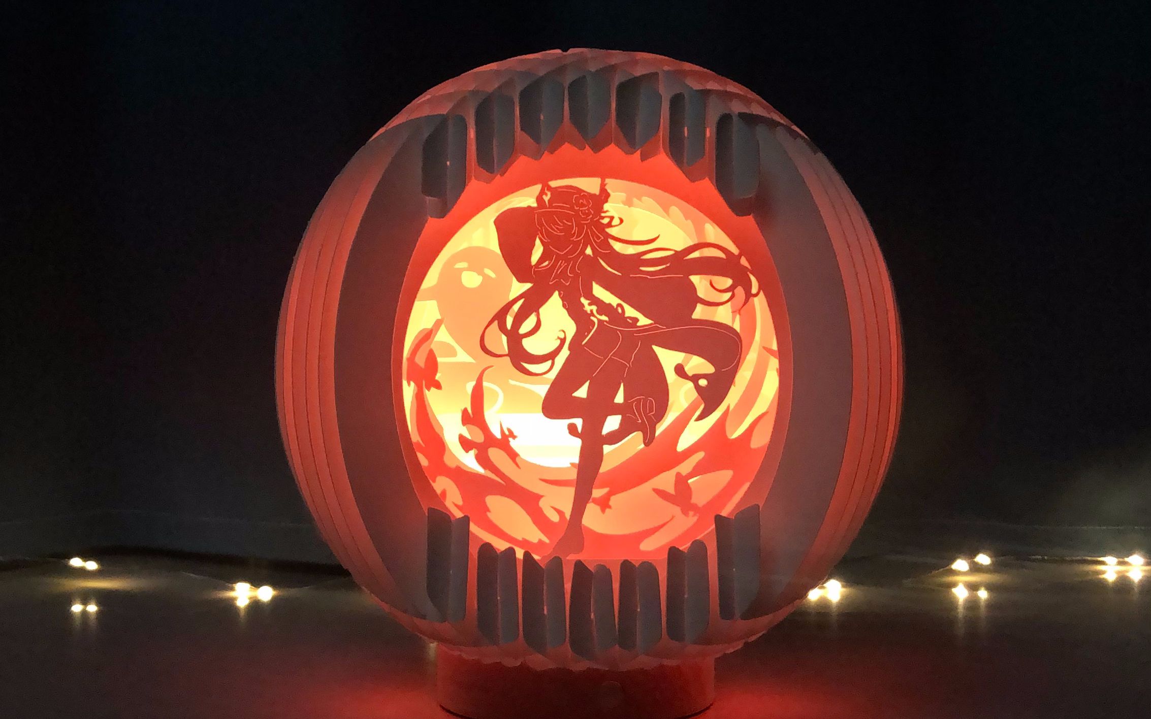 不一样的原神胡桃纸雕灯