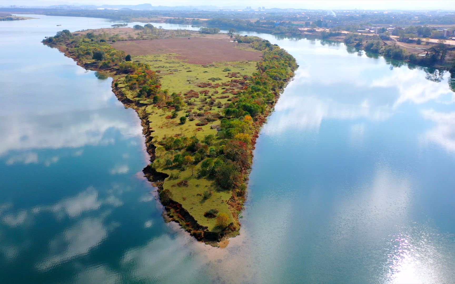 镜中之洲:航拍鹰潭信江中的岛屿——夹江洲