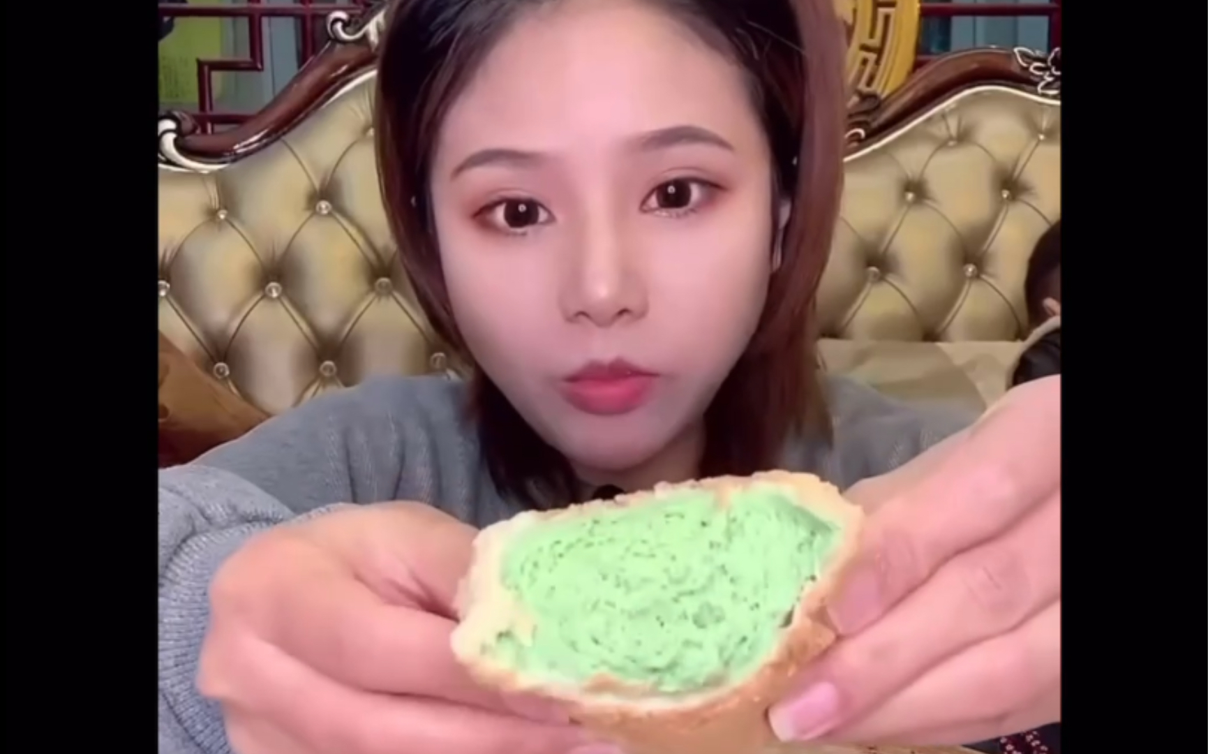 (抹茶小珂珂)吃4个爆浆团子 一屉汤包 食音声控