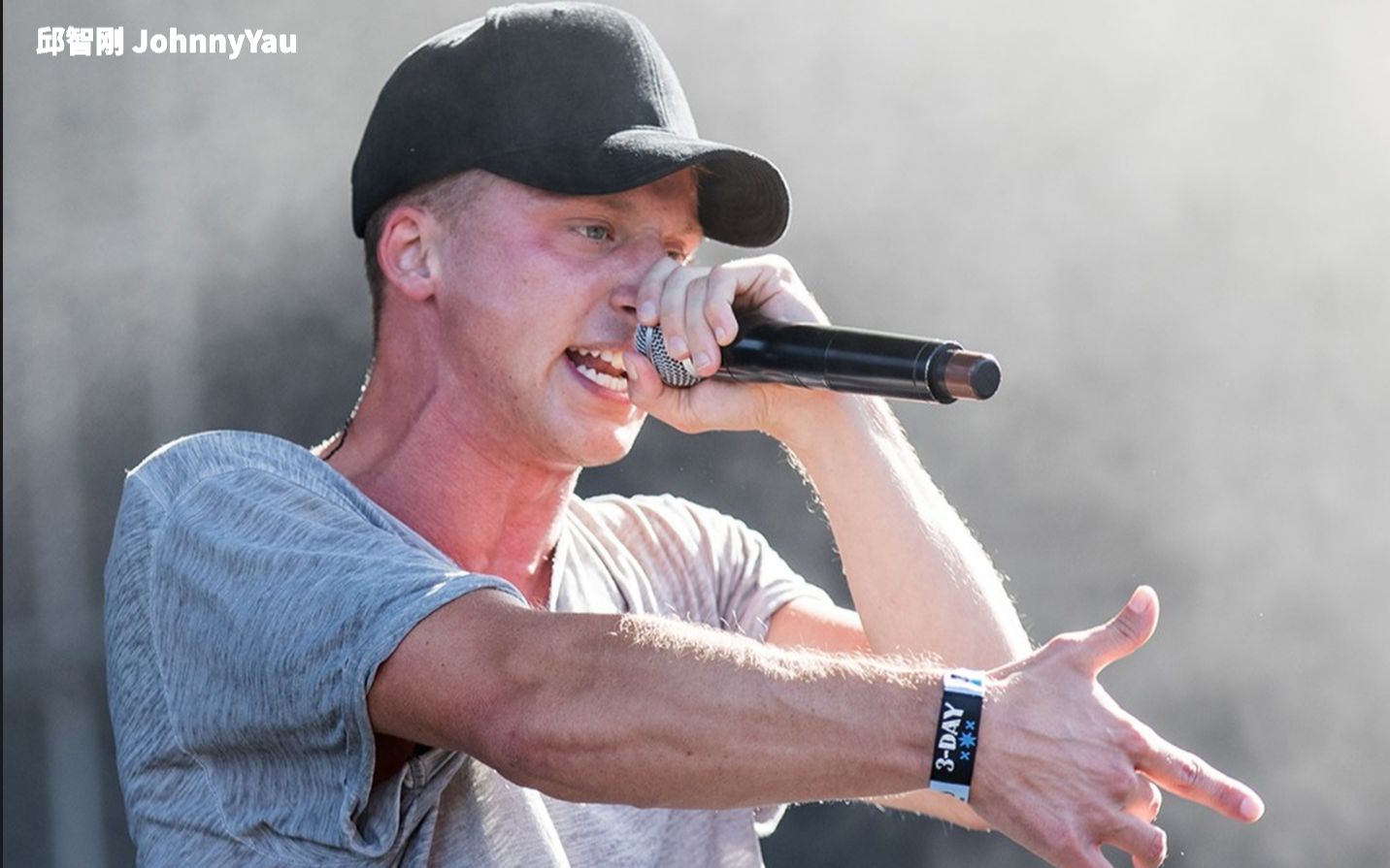 童年饱受折磨的nf,目前最受人欢迎的白人说唱歌手?_哔哩哔哩_bilibili