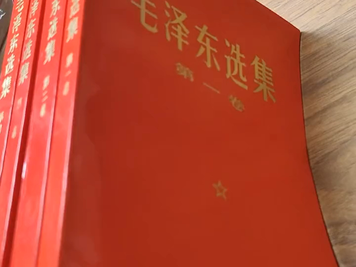 60年代的书你喜欢吗? 不要低估一本老书的价值,即便他已经很古老,年代很久远,#古籍#年代记忆 #7080后的回忆 #老书收藏 #老书旧书 #选集哔哩哔哩...