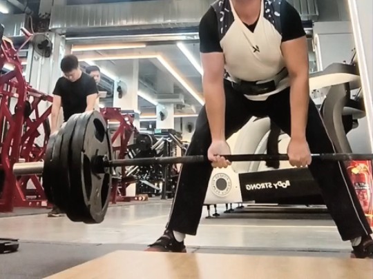 第一次拉相扑只能拉160kg,就感觉不行了,差距很大,求指导哔哩哔哩bilibili