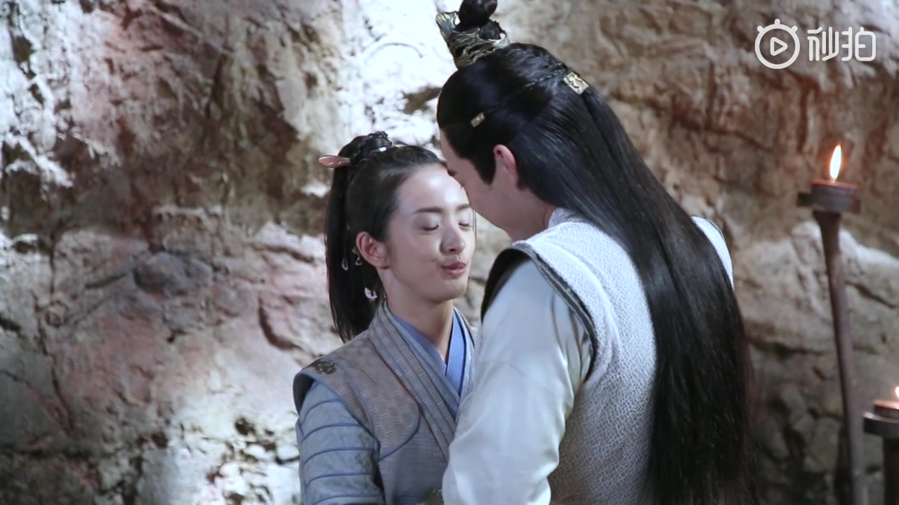 林依晨20190222小女花不弃拍摄花絮莲花夫妇沙匪寨秀恩爱