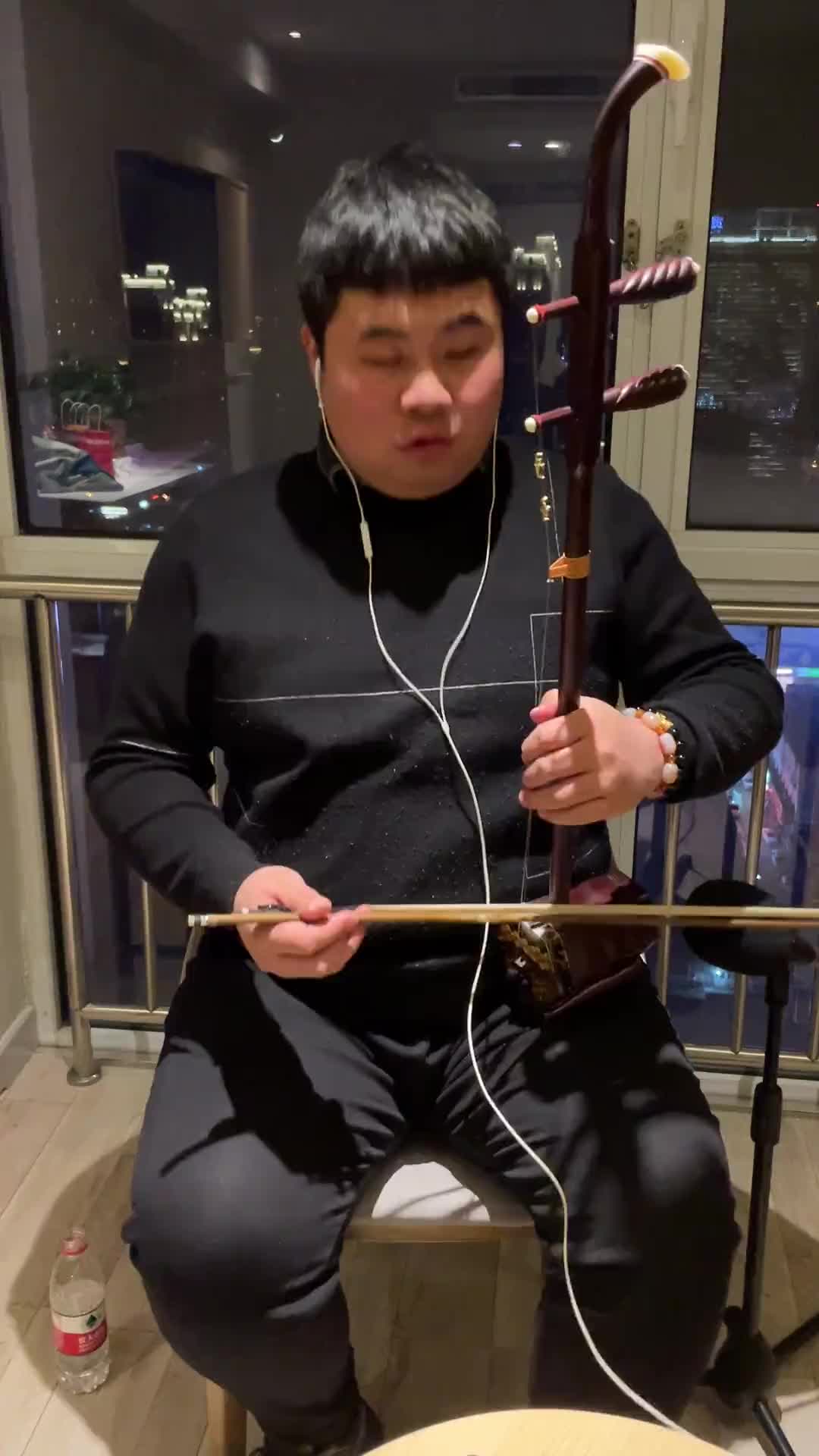 二胡也可以模仿锣鼓的声音黄梅戏女驸马二胡的魅力白晴晴邓奇奇李