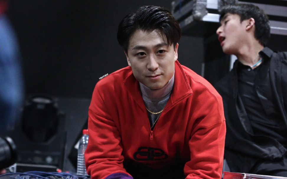 404rapper丁飞 为武汉祈福_哔哩哔哩_bilibili