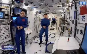 Descargar video: 2021王亚平第二次太空授课3太空怎样转身