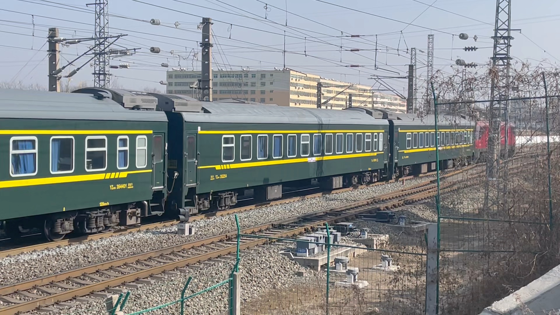 【魅力西陇海】k84次列车驶入潼关站