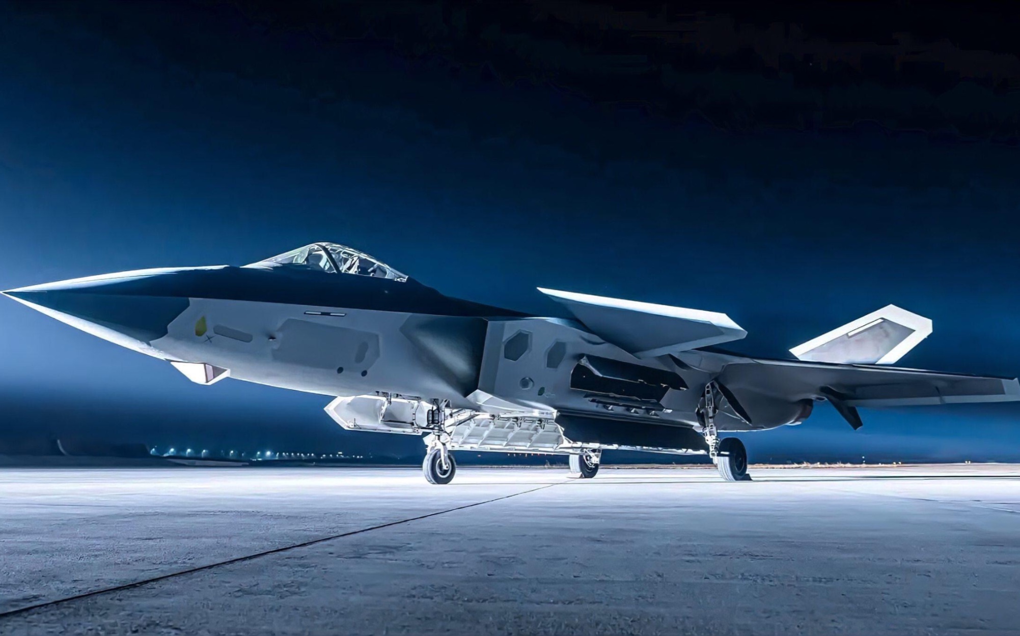 来自j20的压迫感