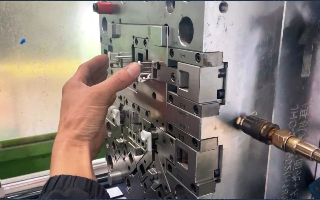 你心中的高品质蓝牙耳机模具是什么样的?