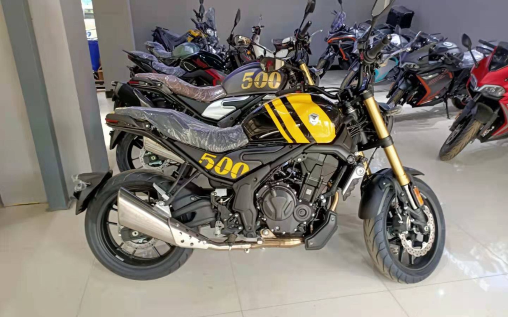 隆鑫无极500ac到店实拍,内含细节图_哔哩哔哩_bilibili