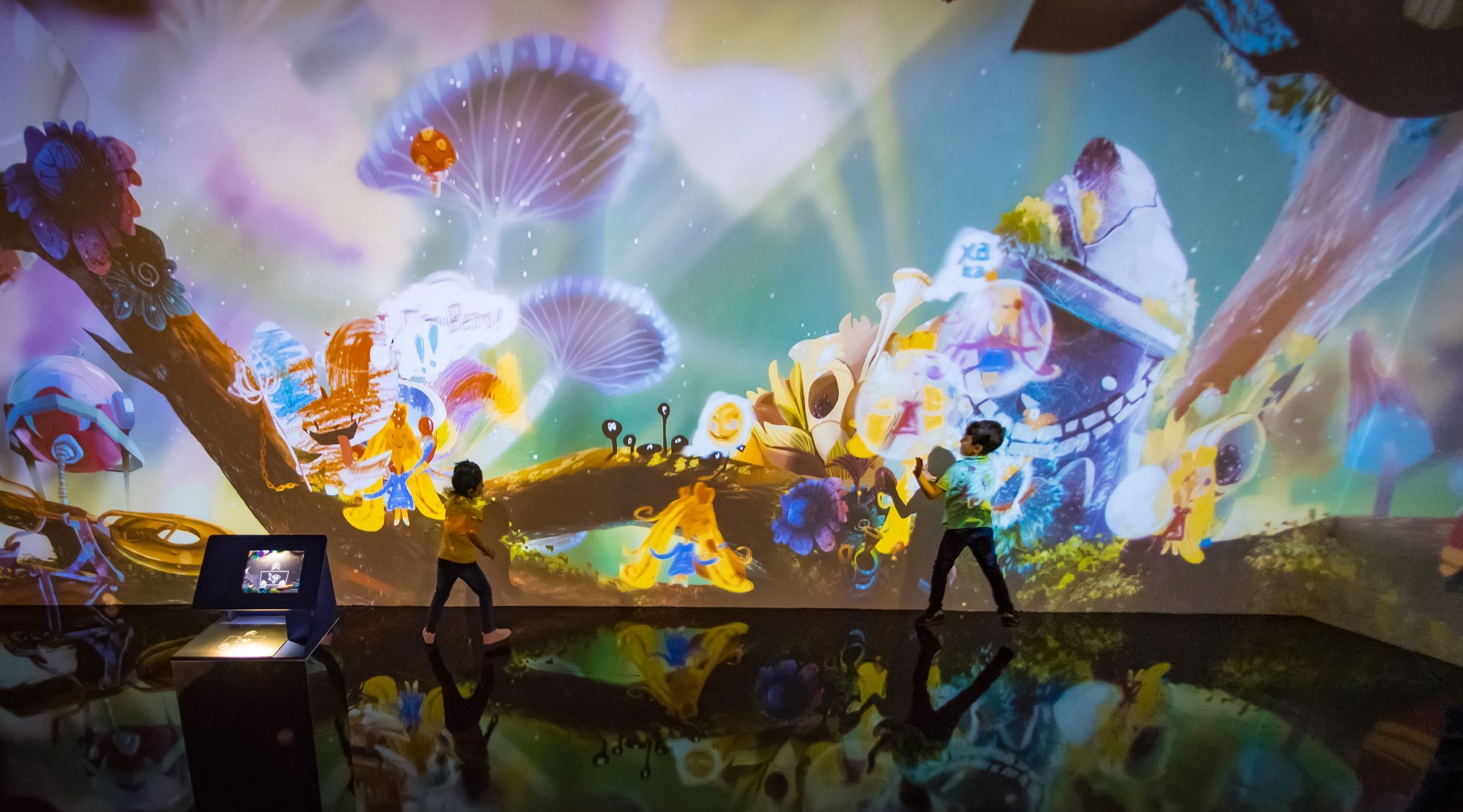 溜娃无需户外,互动投影营造虚拟儿童乐园_哔哩哔哩 (゜-゜)つロ 干杯