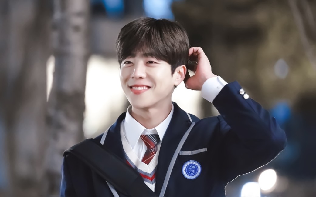 年下奶狗yyds!我想要看姐姐多笑笑 | 蔡钟协x南志铉◎请来魔女餐厅吧