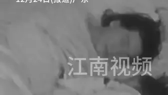 两岁宝宝和妈妈说好心疼你呀 晚上睡觉时妈妈跟宝宝互道晚安，两岁的宝宝说了几句话让妈妈瞬间泪目。网友：“辛苦你啦”直接把我泪目了#萌娃