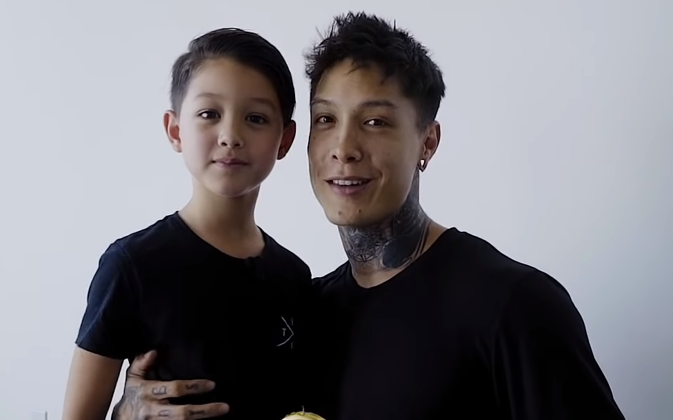 我自闭了——健身大神chirs heria儿子八岁生日健身庆生