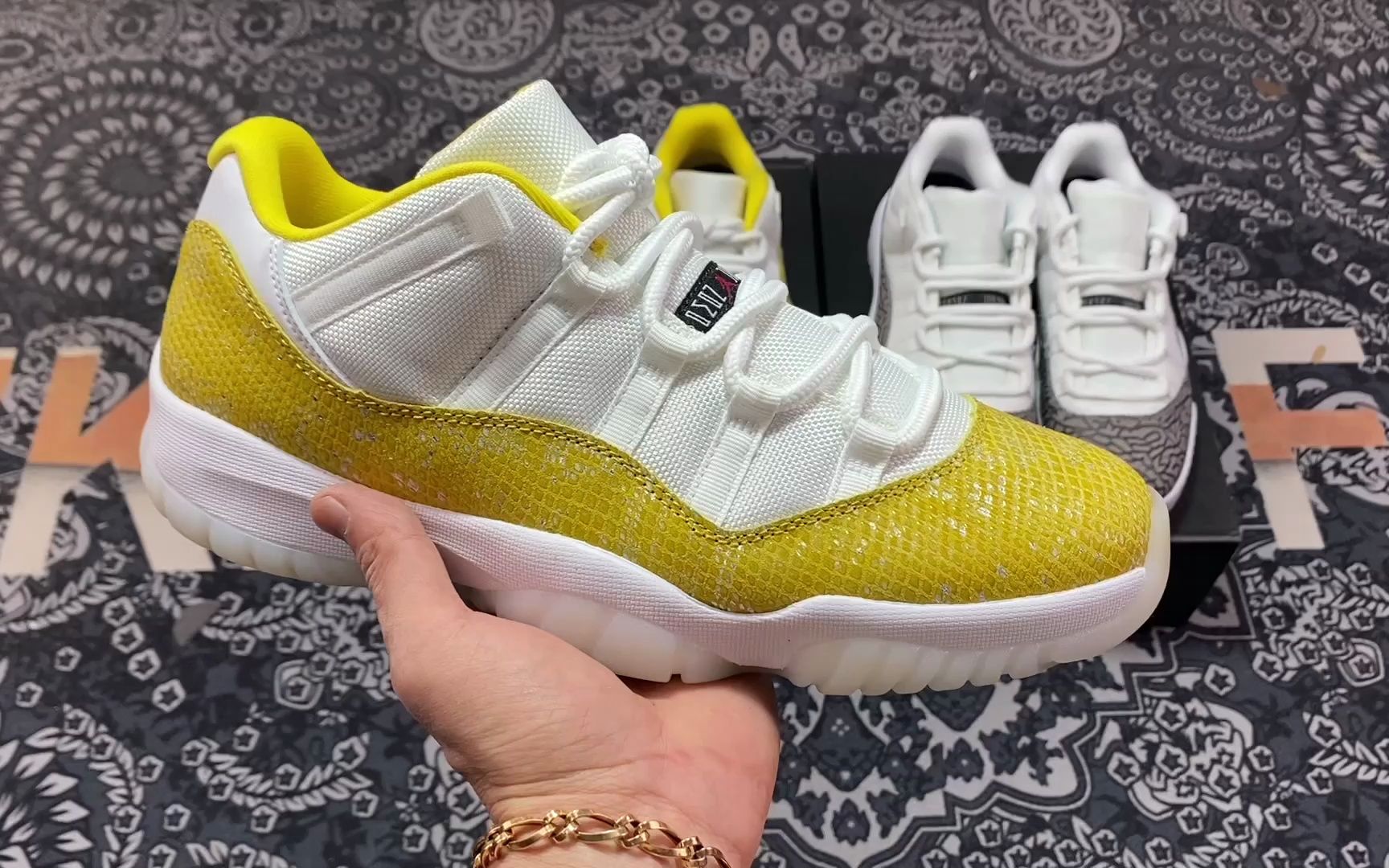 nike air jordan 11 " yellow sneaker " aj11乔11低帮 白黄 黄蛇