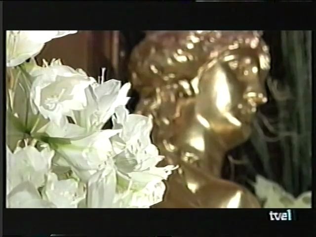 [图]TVE+CCTV 2003年维也纳新年音乐会 含中场！！ 尼克劳斯哈农库特