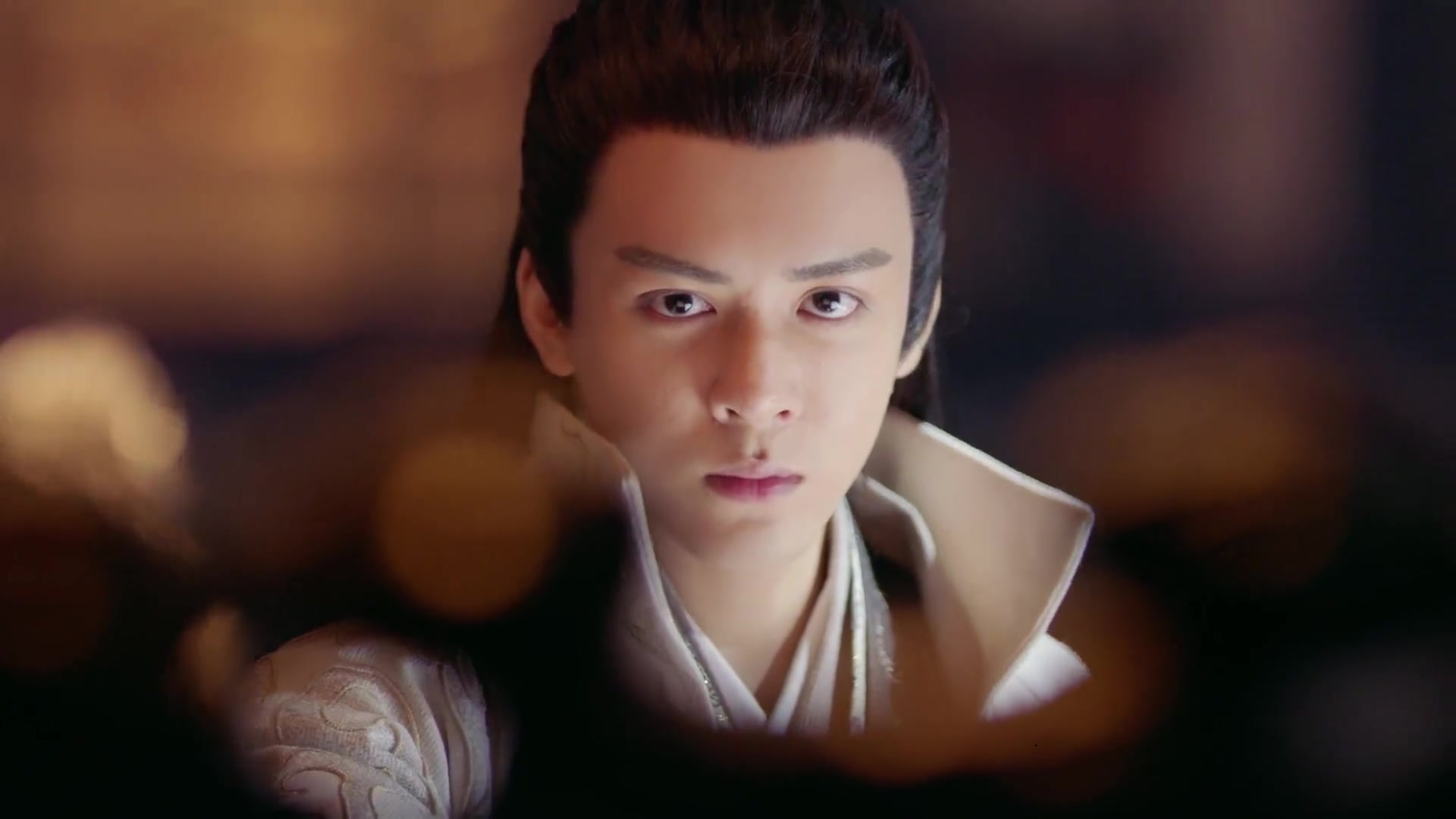 曾舜晞陈钰琪新版《倚天屠龙记》50集预告:张无忌劈龙椅_哔哩哔哩