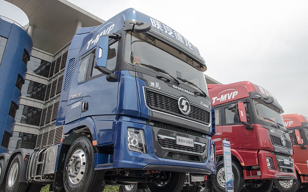 整车自重8.35吨,陕汽x5000牵引车抢先评测