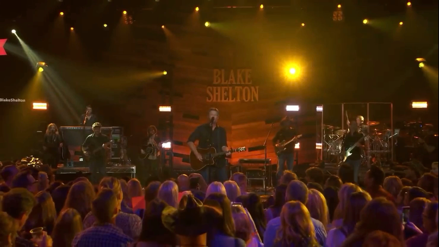 [图]熊脸 Blake Shelton —Honey Bee(live on the Honda Stage at iHeartRadio Theater LA)